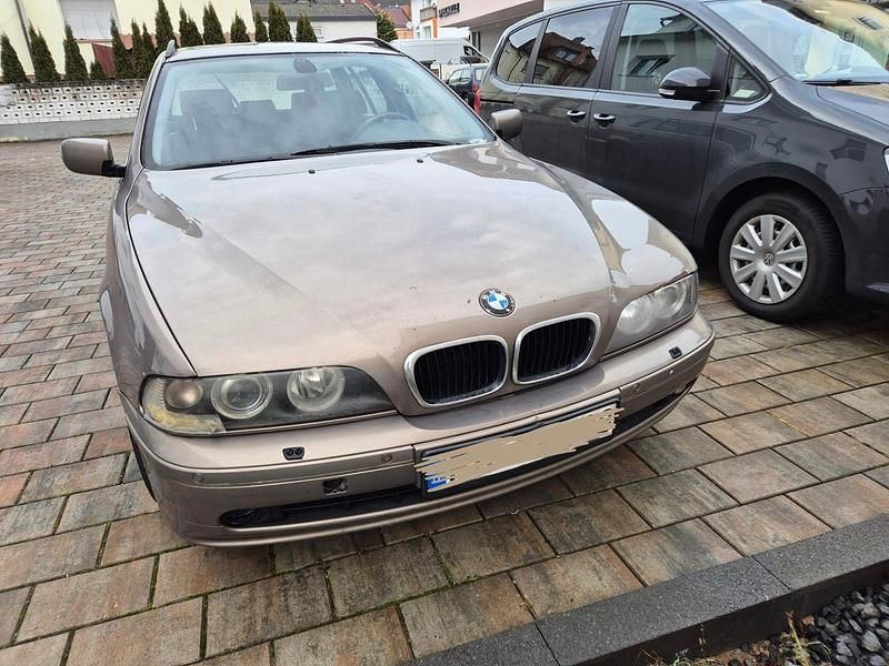 Gebraucht 2002 BMW 530 Kombi | 1.200 € (Fairer Preis) - Bild 1/4