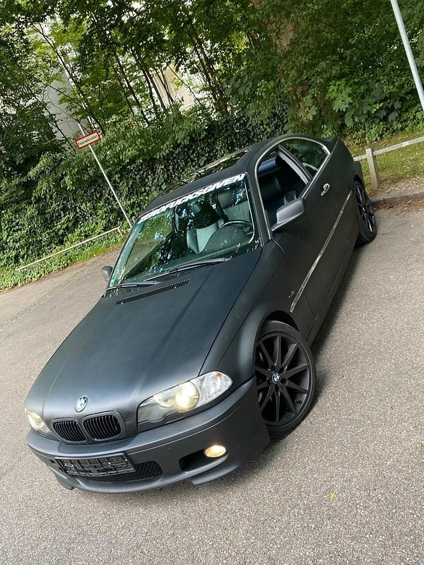 Gebraucht BMW 320 Sport Line 170 PS (125 kW) 2002 Schwarz Coupé