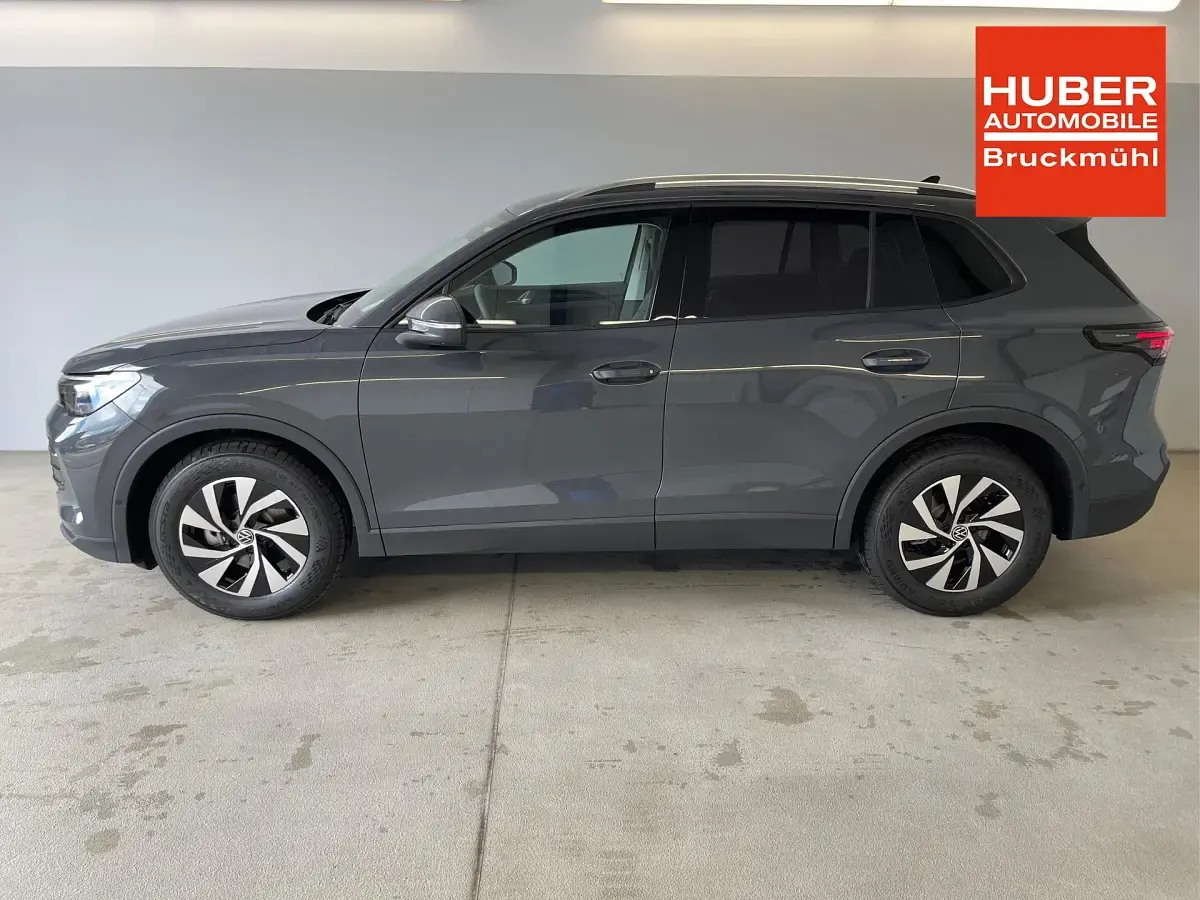 Neu VW Tiguan IQ Drive 150 PS (110 kW) 2025 [b0b0] delfingrau metallic SUV