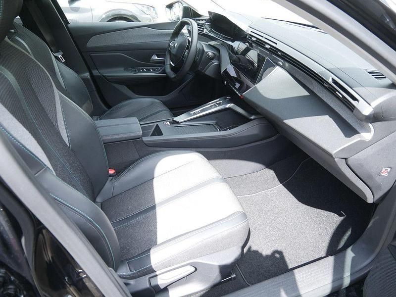 Gebraucht Peugeot 308 SW Allure 131 PS (96 kW) 2022 Schwarz Kombi