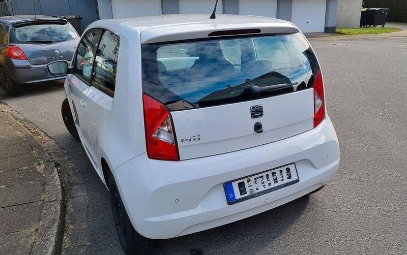 Gebraucht Seat Mii Chic 60 PS (44 kW) 2017 Weiß Kleinwagen