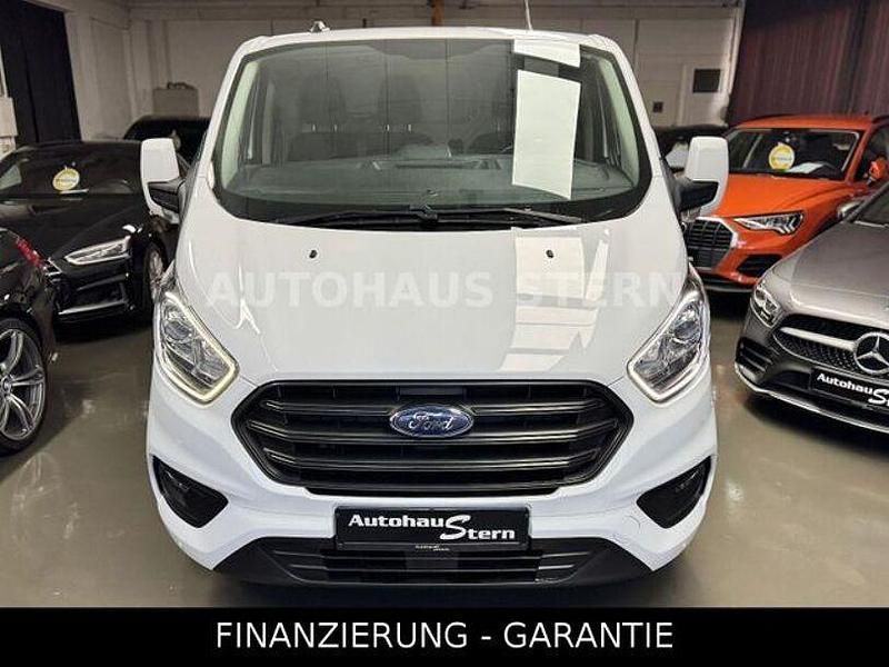 Gebraucht Ford Transit Custom 180 PS (132 kW) 2022 Weiß Van / Kleinbus