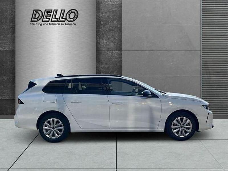 Neu Opel Astra Edition 131 PS (96 kW) 2025 Arktis weiß (uni) Kombi