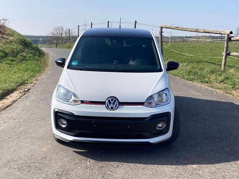 Gebraucht VW up! Beats 116 PS (85 kW) 2018 Pure white Kleinwagen