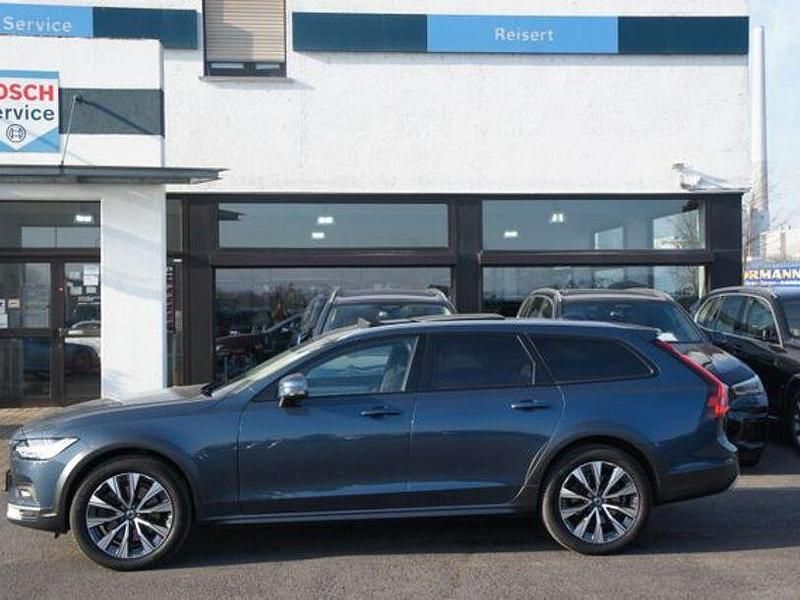 Gebraucht Volvo V90 CC Plus 197 PS (144 kW) 2022 Blau Kombi