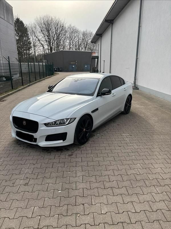Gebraucht Jaguar XE S 381 PS (280 kW) 2017 Weiß Limousine