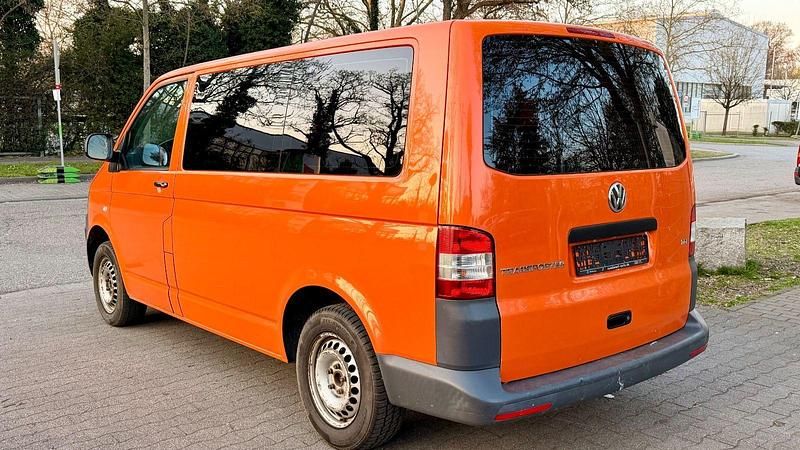Gebraucht VW Transporter 84 PS (61 kW) 2013 Orange Van