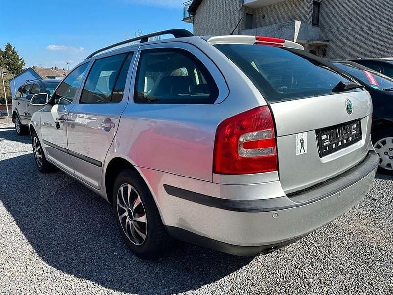 Gebraucht Skoda Octavia Ambiente 102 PS (75 kW) 2005 Silber Kombi
