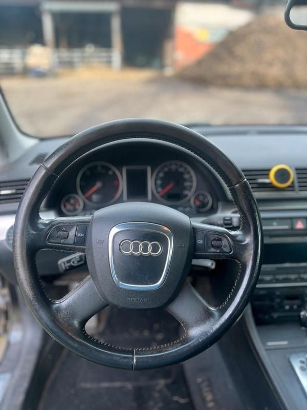 Gebraucht Audi A4 140 PS (102 kW) 2007 Schwarz Kombi