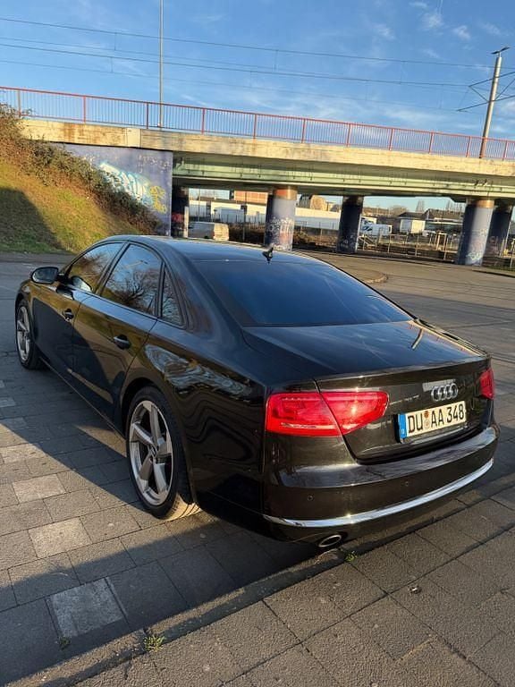 Gebraucht Audi A8 Ambiente 351 PS (258 kW) 2010 Schwarz Limousine