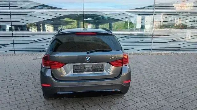 Gebraucht BMW X1 Sport Line 184 PS (135 kW) 2012 Grau SUV
