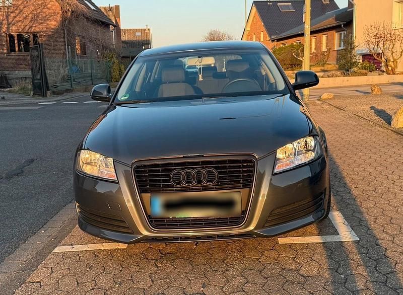 Gebraucht Audi A3 125 PS (91 kW) 2009 Grau Kleinwagen