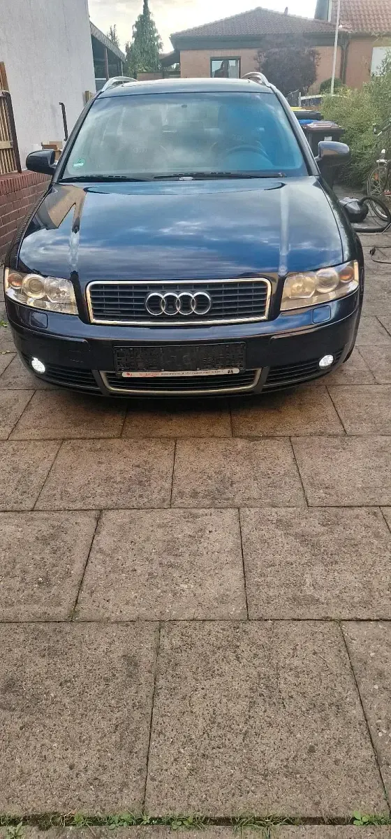 Gebraucht Audi A4 180 PS (132 kW) 2002 Blau Kombi