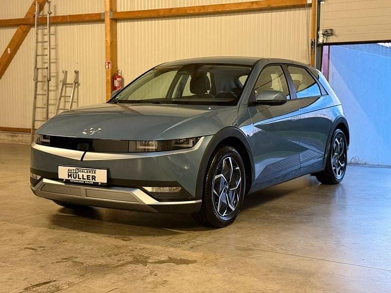 Blau Gebraucht 2023 Hyundai Ioniq 5 SUV | 23.400 € (Superpreis) - Bild 1/4