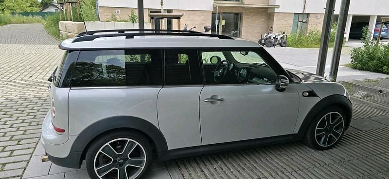 Grau Gebraucht 2013 Mini Clubman Kombi | 5.999 € - Bild 1/4