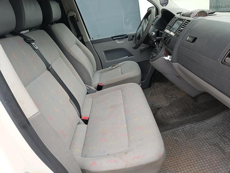Weiß Gebraucht 2006 VW T5 Van | 6.100 € (Guter Preis) - Bild 1/4