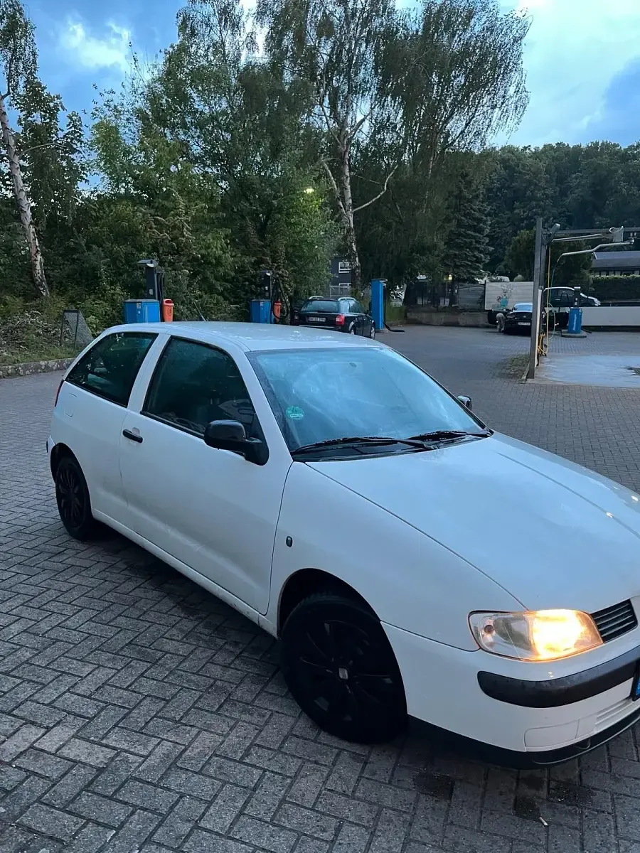Gebraucht Seat Ibiza 95 PS (69 kW) 2001 Weiß Kleinwagen