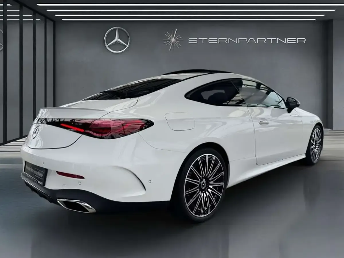 Gebraucht Mercedes CLE220 AMG 197 PS (144 kW) 2024 Weiß Coupé