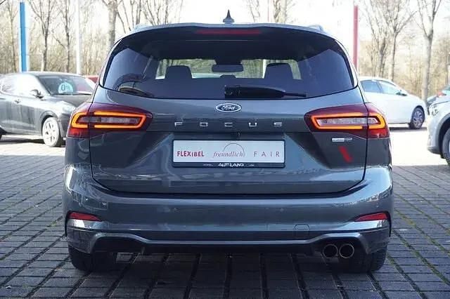Usata Ford Focus ST-Line 155 CV (114 kW) 2023 Grigio Berlina