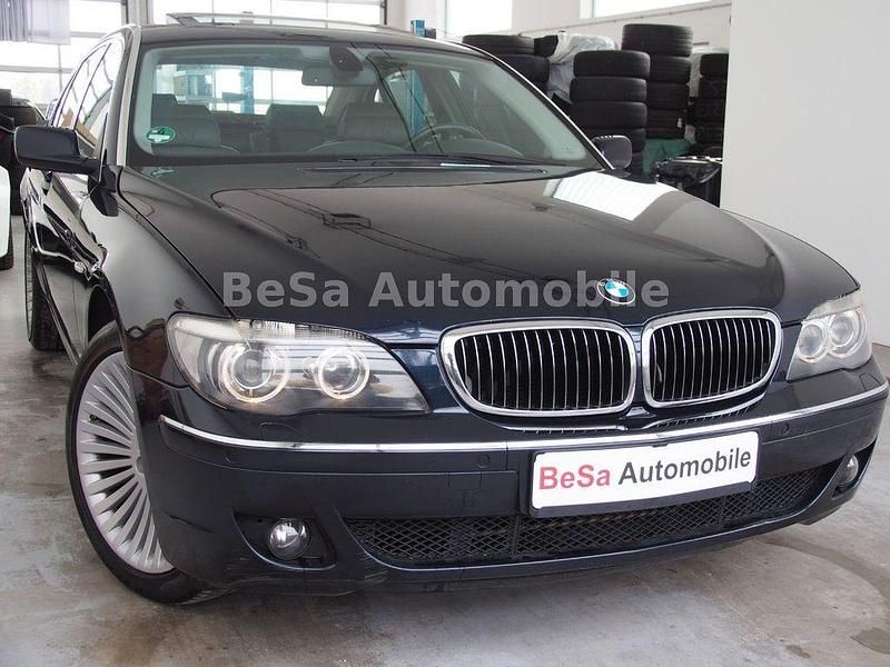 Blau Gebraucht 2007 BMW 740L Sport Line Limousine | 8.990 € - Bild 1/4