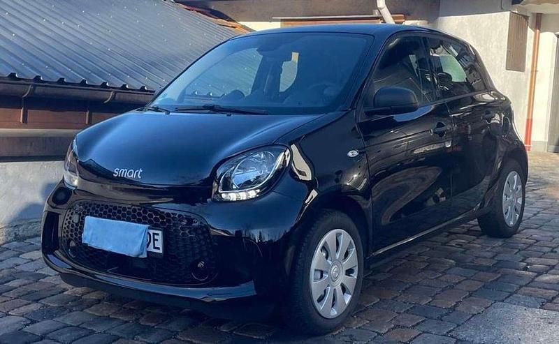 Gebraucht Smart ForFour Electric Drive 60 kW (82 PS) 2022 Schwarz Limousine