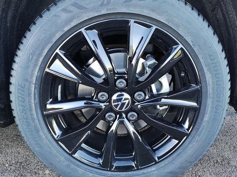 Neu VW Multivan Edition 150 PS (110 kW) 2026 Silber Van