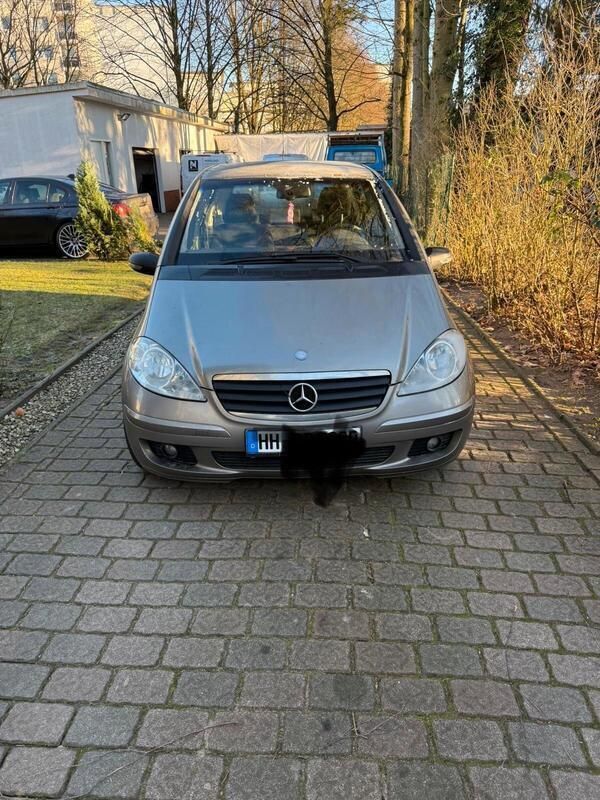 Grau Gebraucht 2005 Mercedes A160 Kleinwagen | 900 € - Bild 1/4