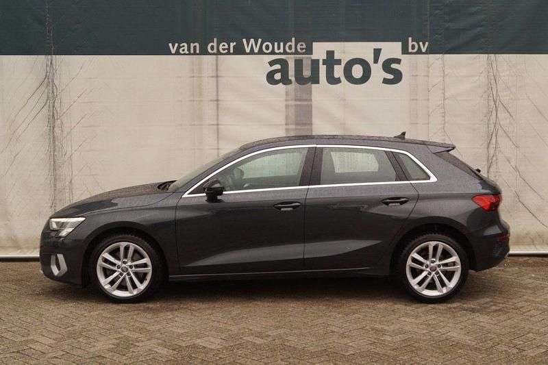Gebraucht Audi A3 Business 116 PS (85 kW) 2020 Grau Limousine