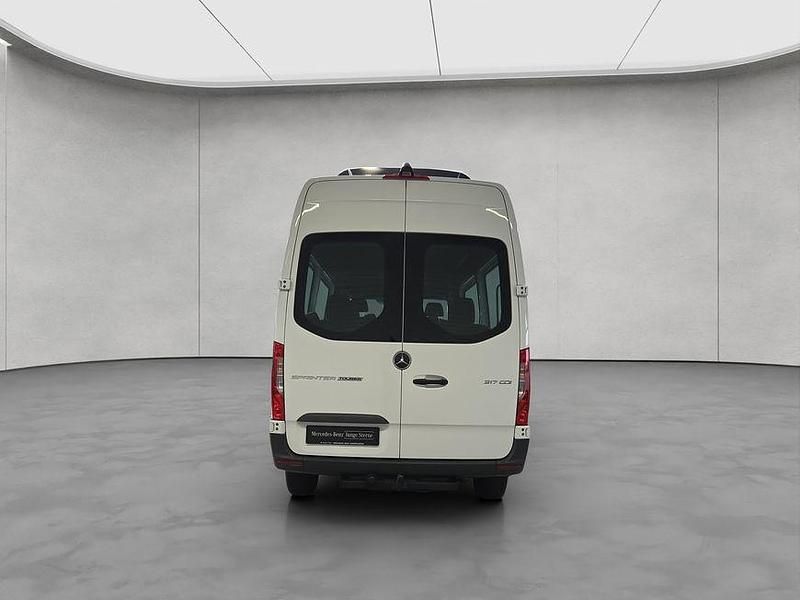 Gebraucht Mercedes Sprinter 170 PS (125 kW) 2025 Weiß Van