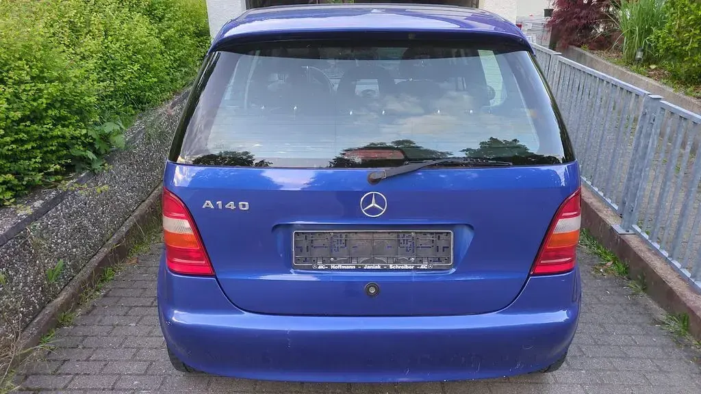 Gebraucht Mercedes A140 82 PS (60 kW) 1999 Blau Limousine