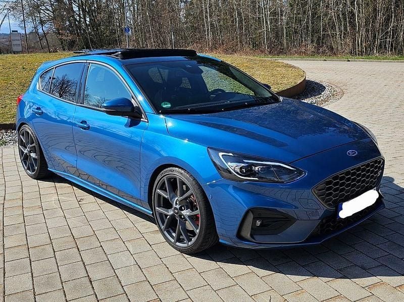 Gebraucht Ford Focus ST 280 PS (205 kW) 2020 Blau Limousine