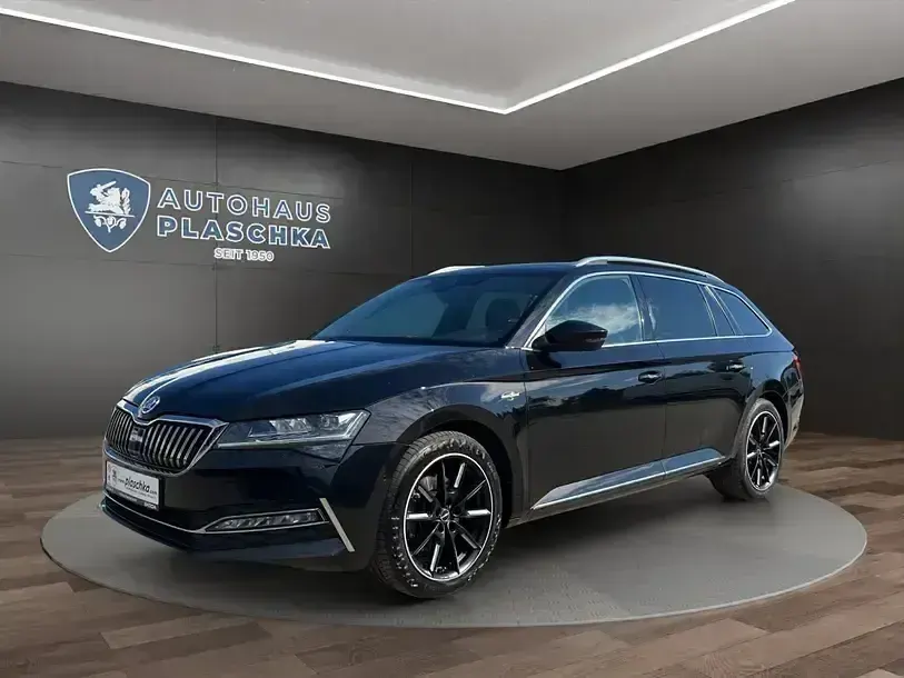 Gebraucht Skoda Superb LAURIN & KLEMENT 200 PS (147 kW) 2023 Limousine