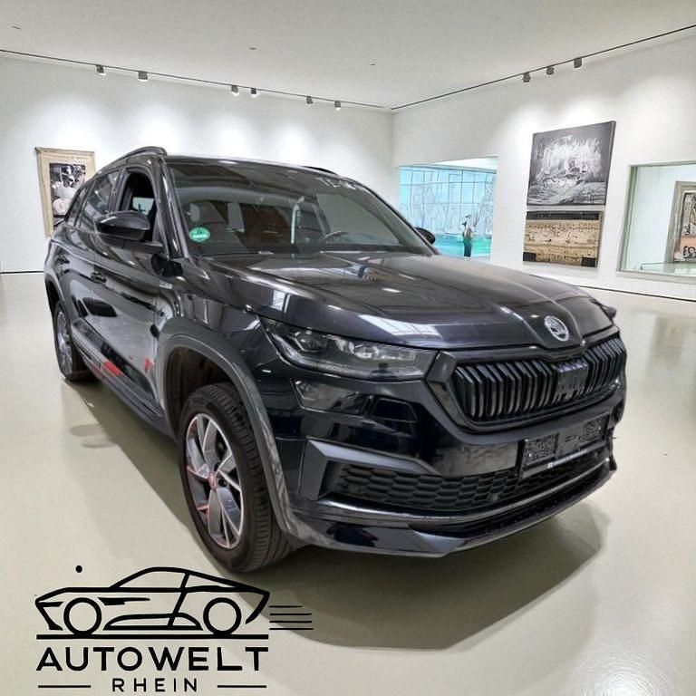 Schwarz Gebraucht 2022 Skoda Kodiaq SportLine SUV | 26.990 € (Teuer) - Bild 1/4