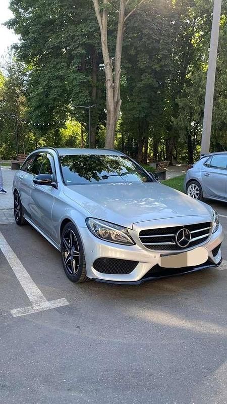 Silber Gebraucht 2016 Mercedes C220 AMG line Kombi | 16.300 € (Teuer) - Bild 1/4