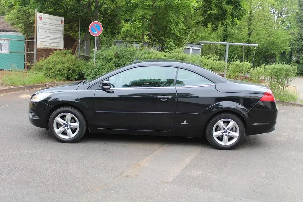 Gebraucht Ford Focus Cabriolet Trend 101 PS (74 kW) 2010 Schwarz Cabrio