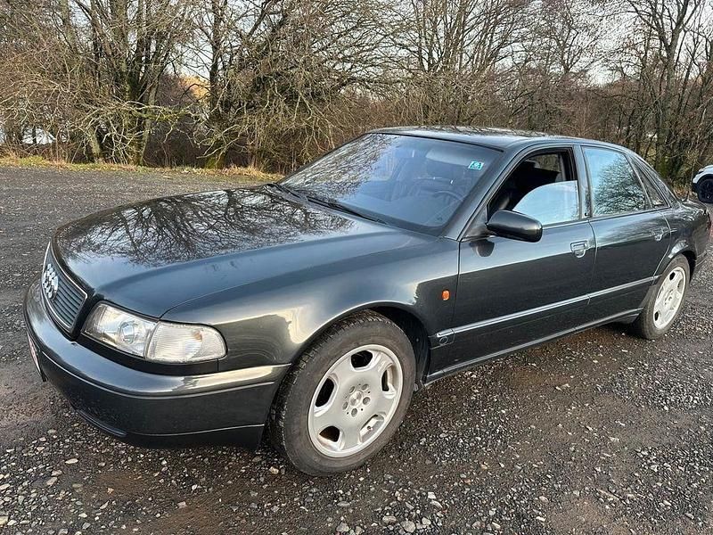 Gebraucht Audi A8 299 PS (219 kW) 1996 Grau Limousine