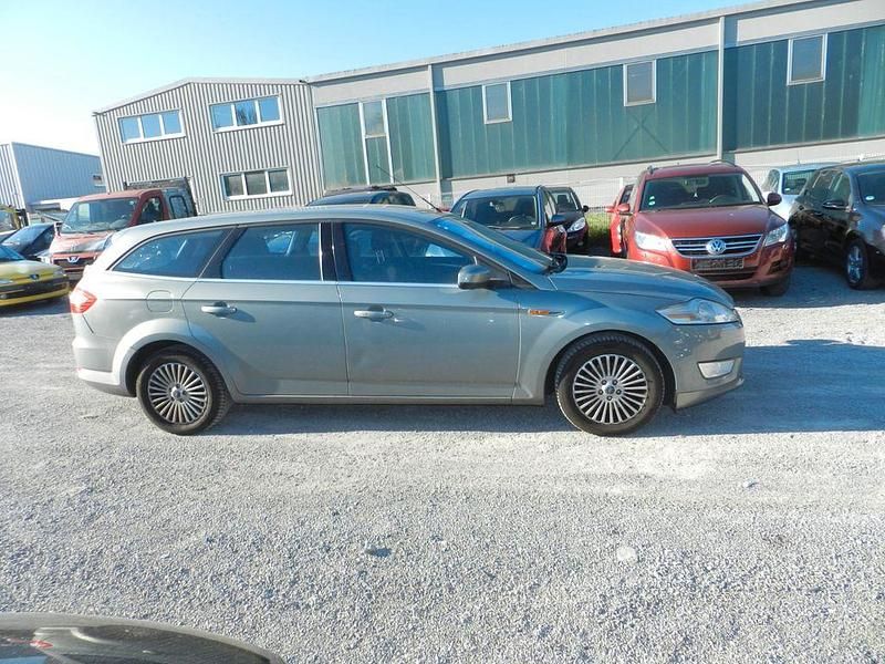 Gebraucht Ford Mondeo Titanium 220 PS (161 kW) 2008 Grün Limousine
