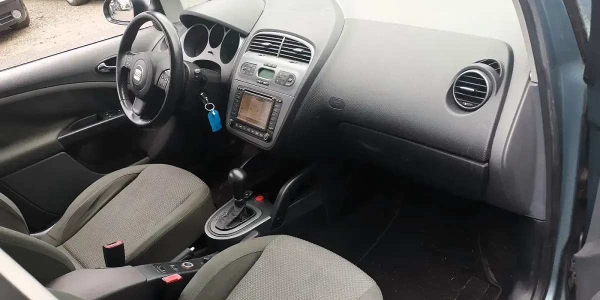 Gebraucht Seat Toledo 140 PS (102 kW) 2006 Blau Kleinwagen