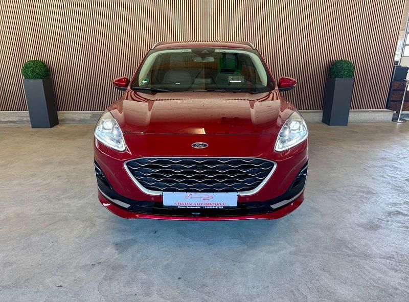 Gebraucht Ford Kuga Vignale 152 PS (111 kW) 2023 Lucidrot metallic SUV