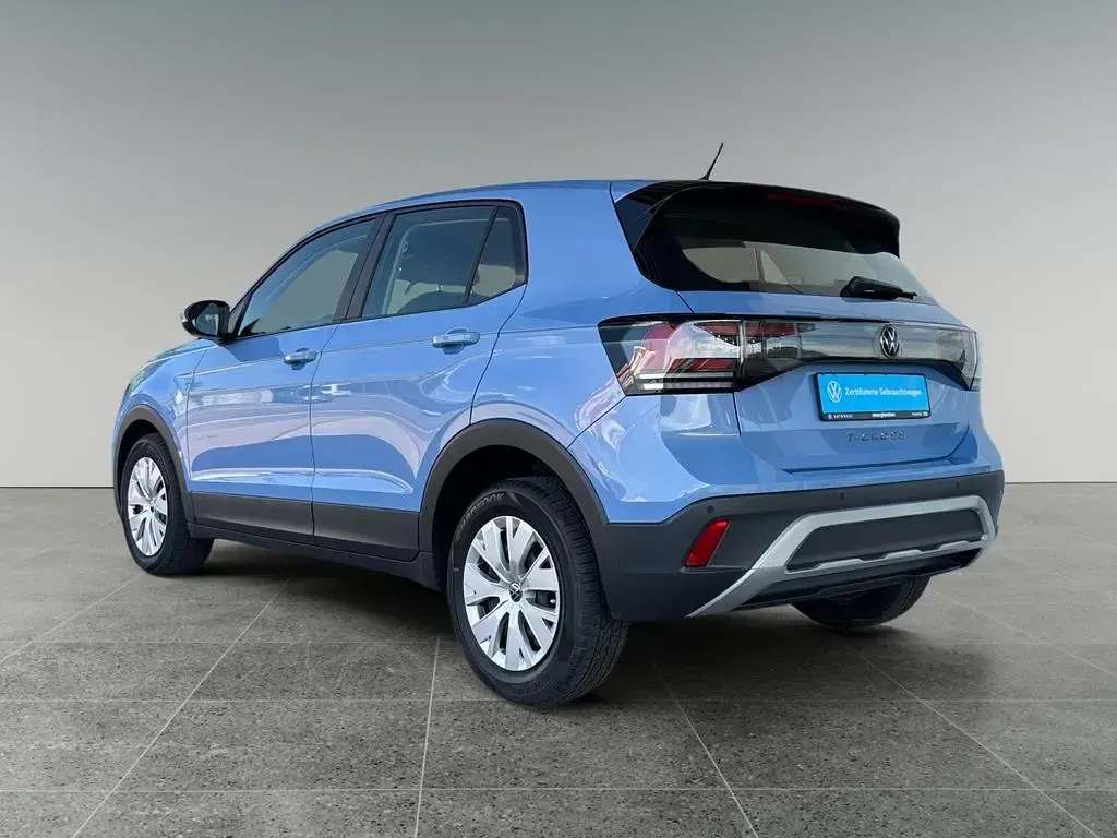 Gebraucht VW T-Cross Basis 95 PS (69 kW) 2025 Clear blue metallic SUV