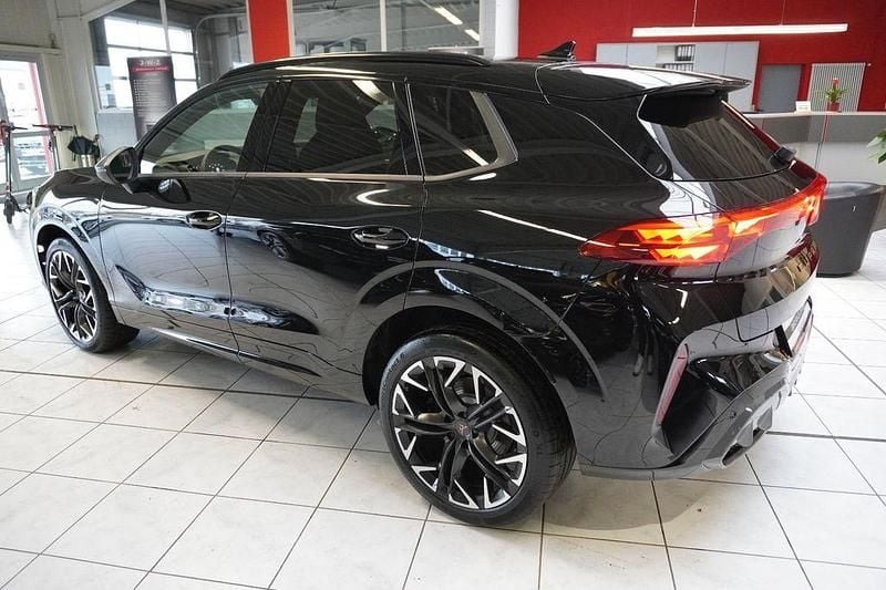 Neu Cupra Terramar VZ 265 PS (194 kW) 2025 Schwarz SUV