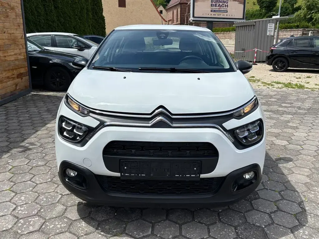 Gebraucht Citroën C3 Feel 102 PS (75 kW) 2022 Weiß Kleinwagen