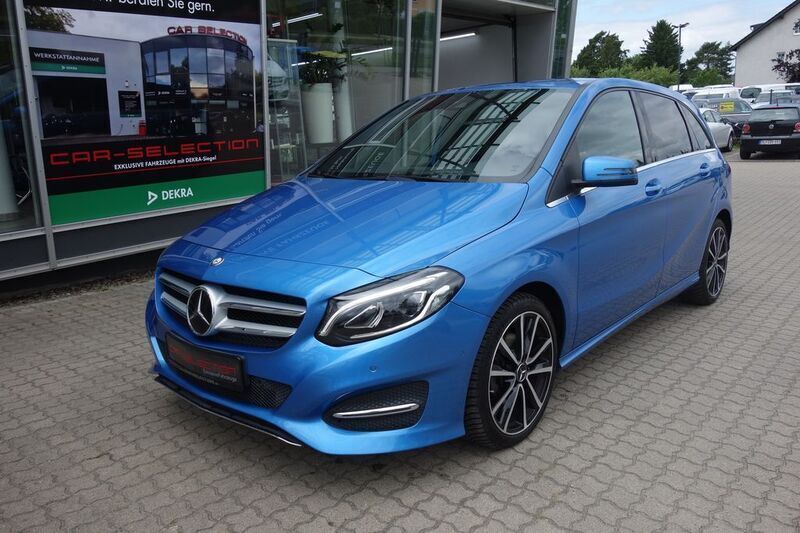 Blau Gebraucht 2016 Mercedes B220 AMG line Van / Kleinbus | 19.800 € (Fairer Preis) - Bild 1/4
