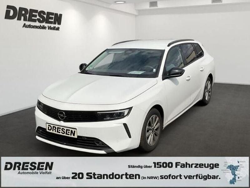 Weiss Gebraucht 2024 Opel Astra Business Edition Kombi | 20.500 € (Guter Preis) - Bild 1/4
