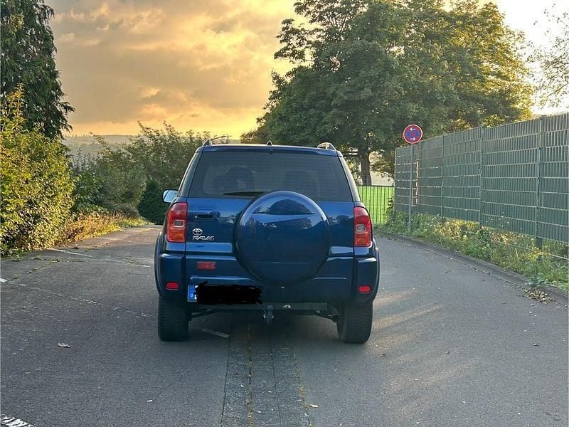 Gebraucht Toyota RAV4 150 PS (110 kW) 2001 Blau SUV