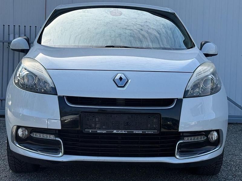 Gebraucht Renault Scénic III Dynamique 116 PS (85 kW) 2013 Weiß Van / Kleinbus