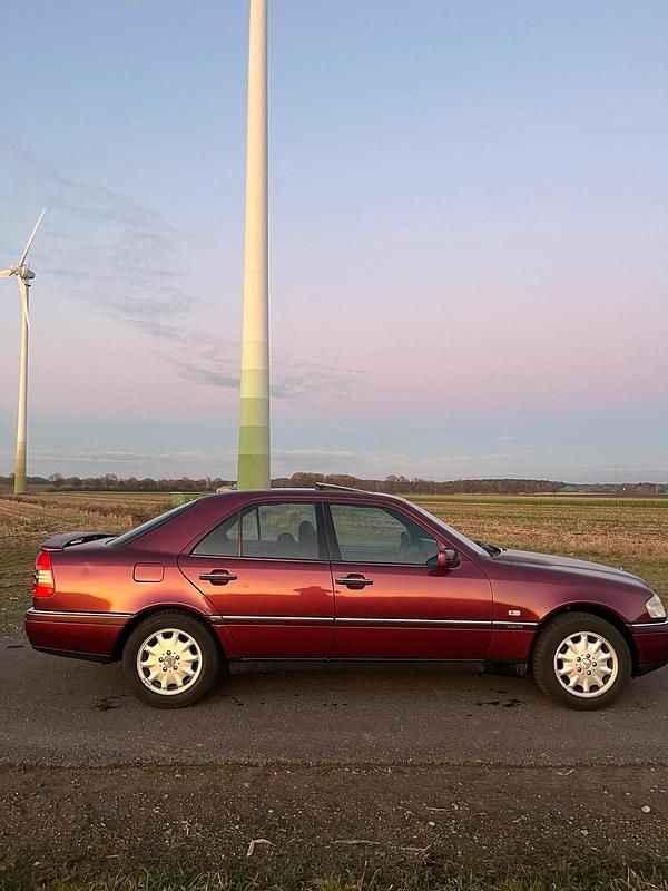 Gebraucht Mercedes C180 Elegance 120 PS (88 kW) 1997 Limousine