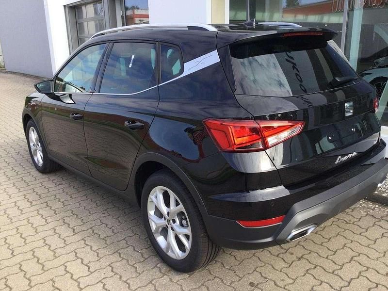 Neu Seat Arona FR 116 PS (85 kW) 2025 Mitternachtssschwarz SUV