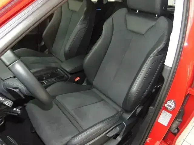 Gebraucht Audi Q3 S-Line 150 PS (110 kW) 2024 Progressivrot metallic SUV