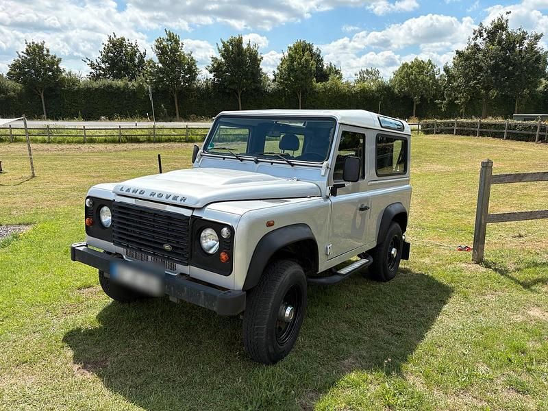 Silber Gebraucht 2012 Land Rover Defender SUV | 29.990 € - Bild 1/4